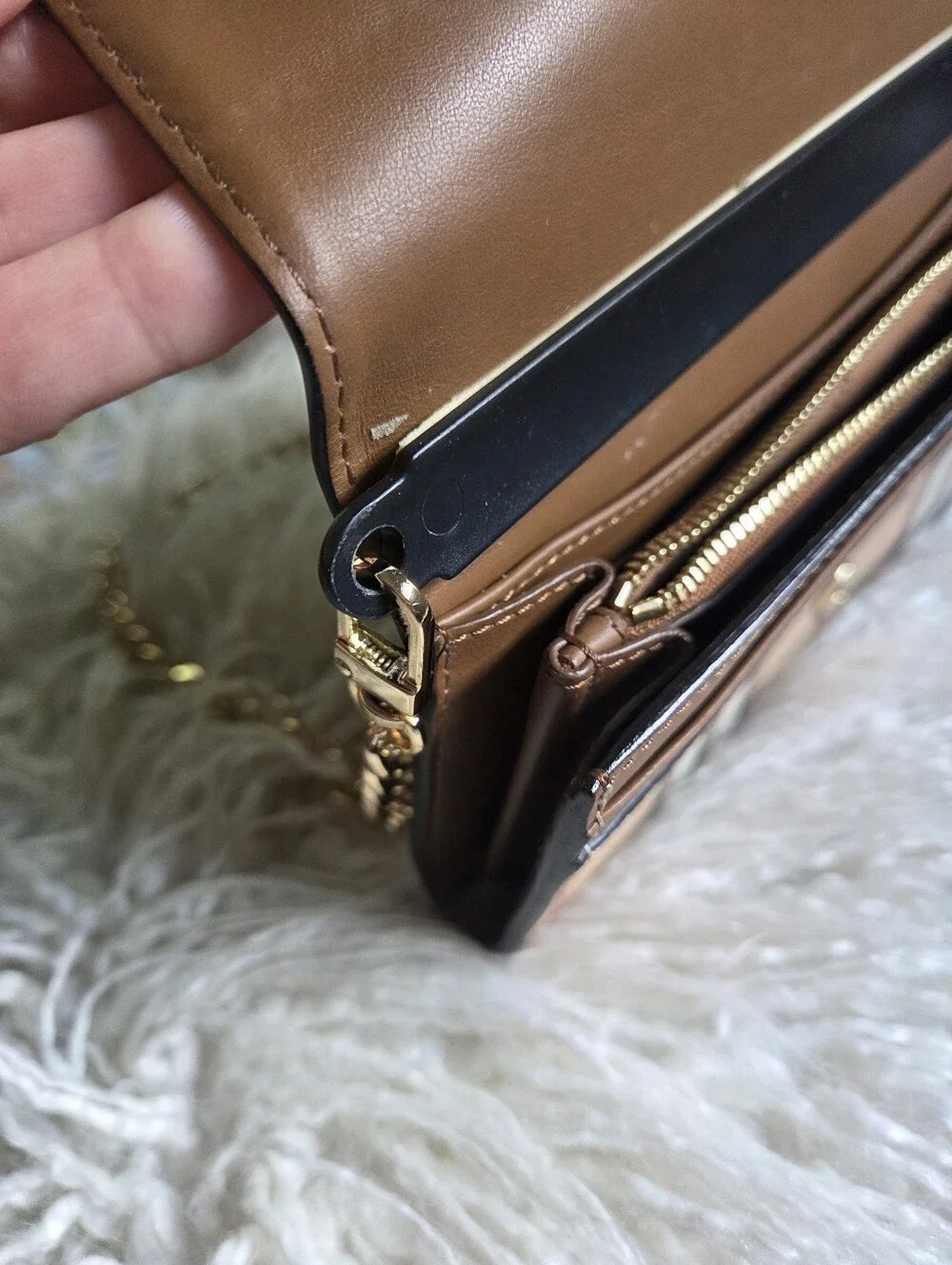 Burberry Haymarket Check Wallet EUC
